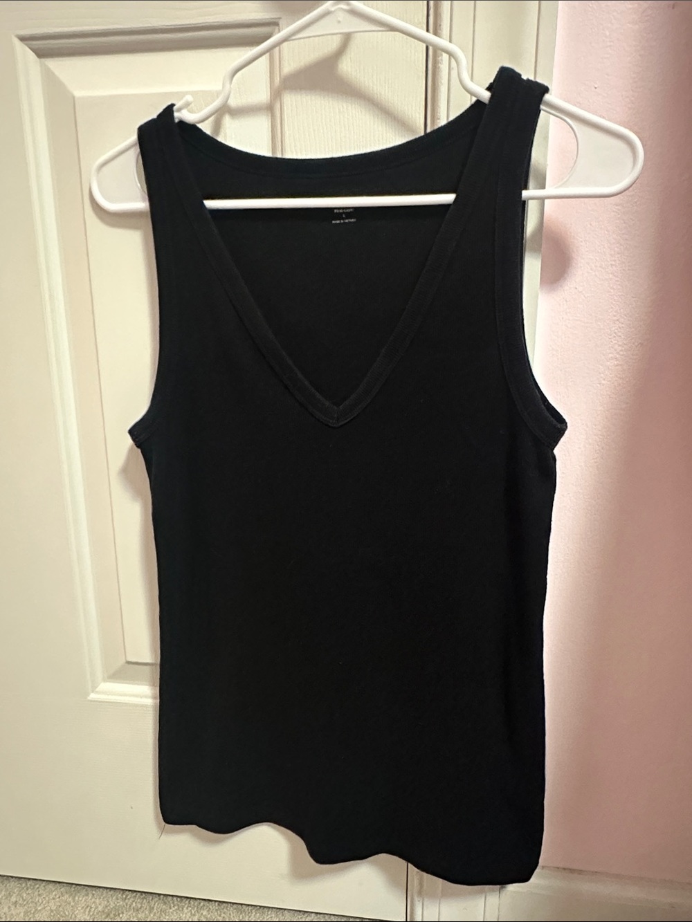 Old Navy first layer ribbed v-neck tank top